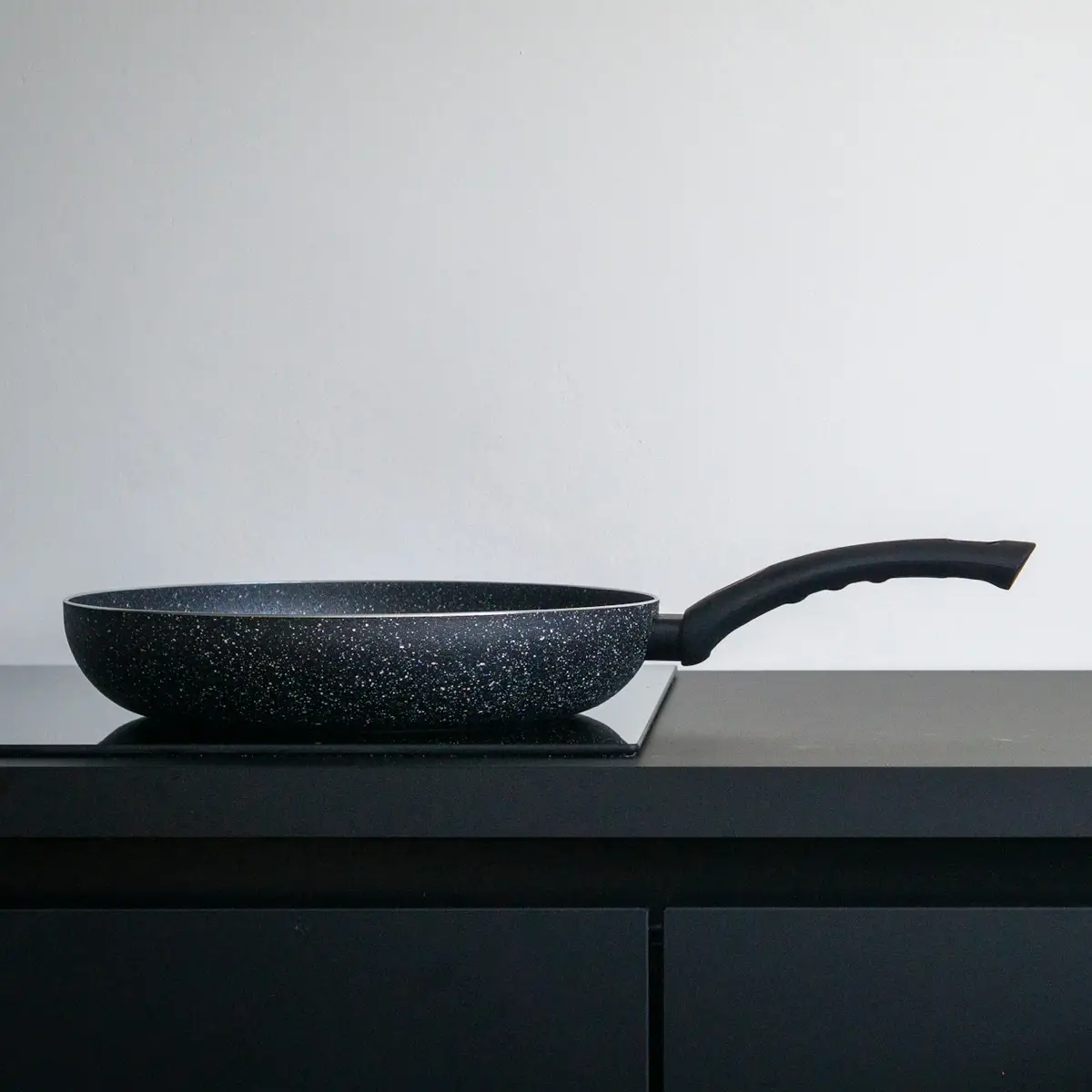 Non-Stick Frying Pan - Image 2